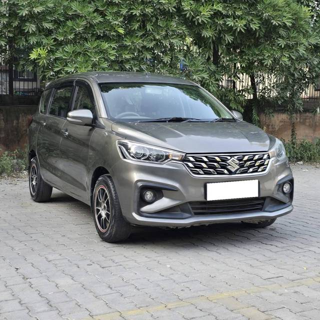 https://images10.gaadi.com/usedcar_image/4358003/original/processed_274fe5d3e284432b1808c64a95a97439.jpg?imwidth=6400