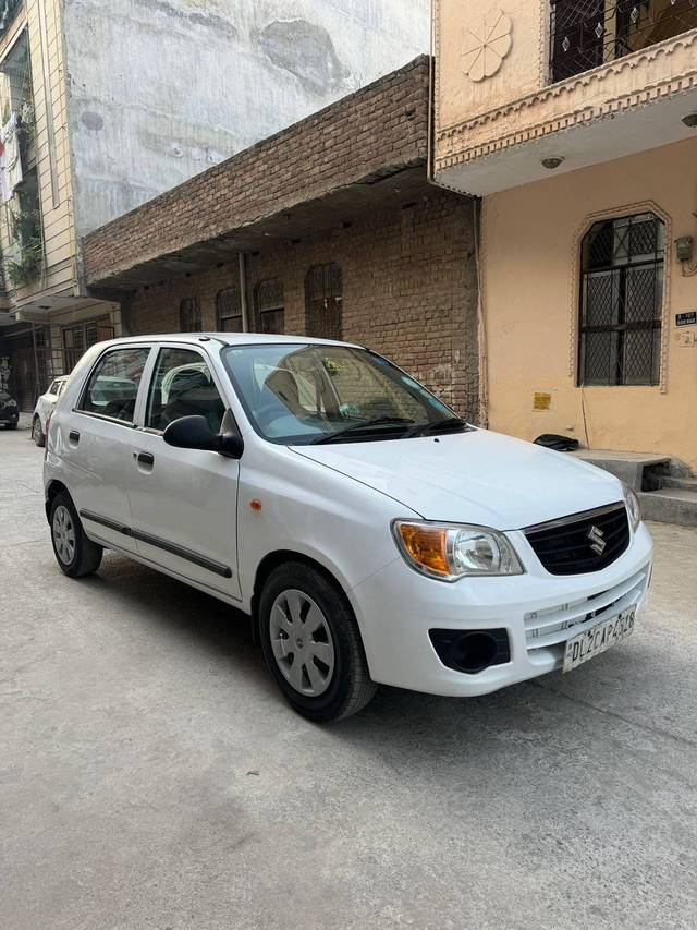 https://images10.gaadi.com/usedcar_image/4358056/original/processed_b98d2d985342a2ca73c1fc77ae5aa6de.jpg?imwidth=6402