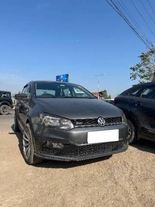 Volkswagen Polo 2009-2014 Volkswagen Polo Diesel Highline 1.2L