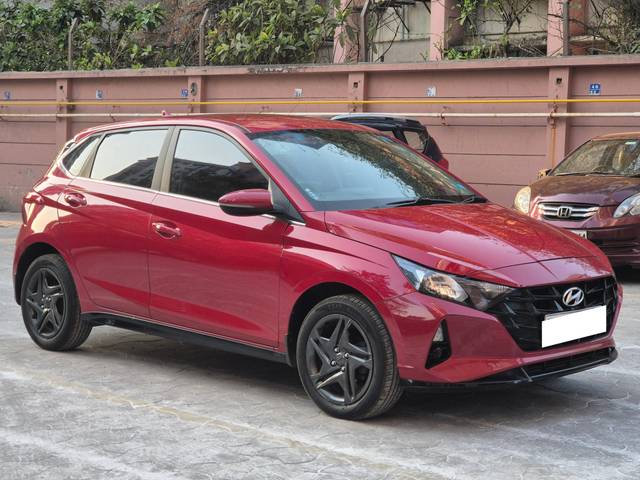 https://images10.gaadi.com/usedcar_image/4358137/original/processed_08420e65ca804f5a72739d0c43c9b685.jpg?imwidth=6400