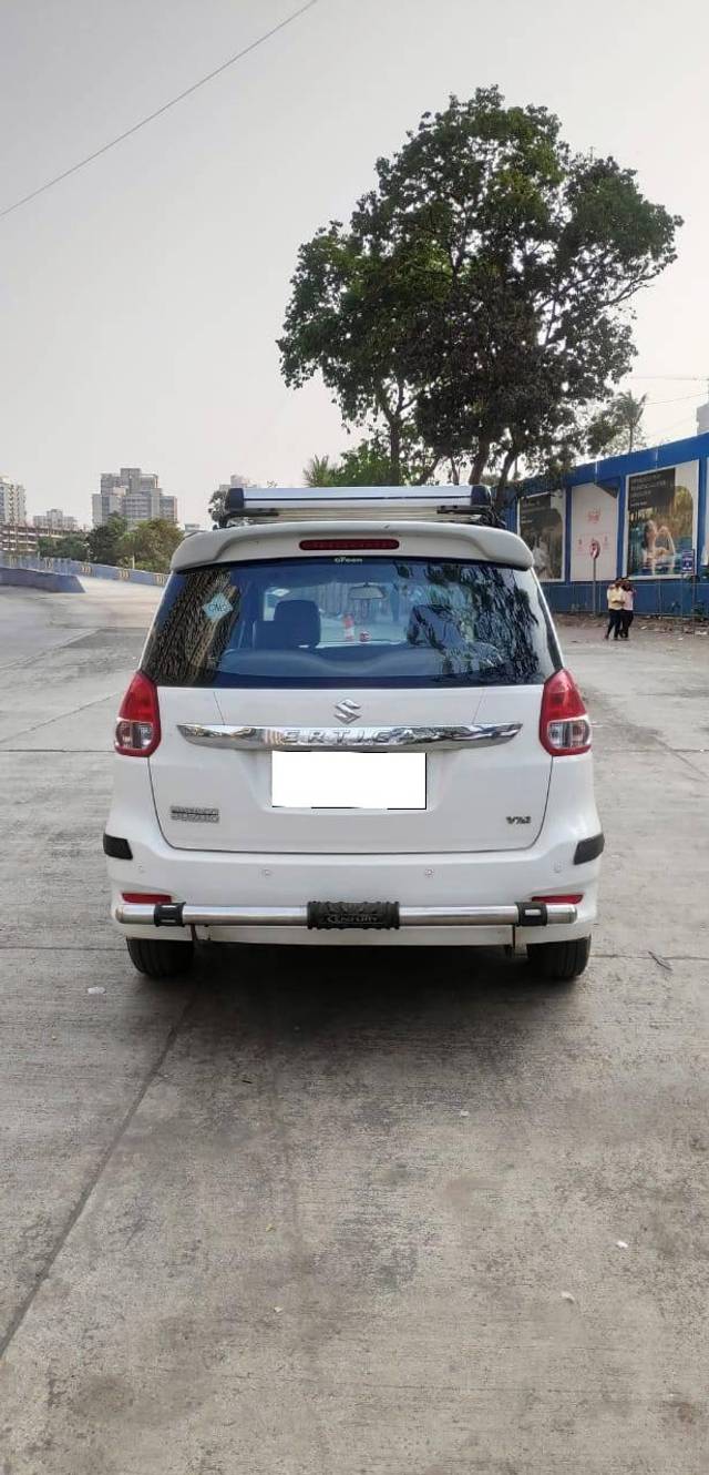 https://images10.gaadi.com/usedcar_image/4358219/original/processed_aae1fd483b09aa7bf95b0986f9821bb5.jpg?imwidth=6402