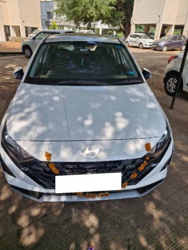 https://images10.gaadi.com/usedcar_image/4358254/original/9957b798eacd8a9fe281f8e35d5e04f3.jpg?imwidth=6400