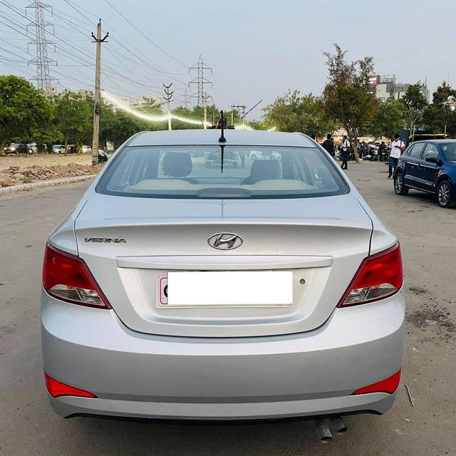 https://images10.gaadi.com/usedcar_image/4358273/original/processed_93d0ebd7a410ee22a0d2f31e87b4131c.jpg?imwidth=6402