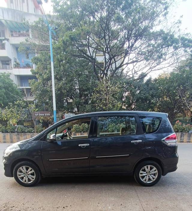 https://images10.gaadi.com/usedcar_image/4358339/original/processed_69605bf830349ee6a30025e0bc734596.jpg?imwidth=6402