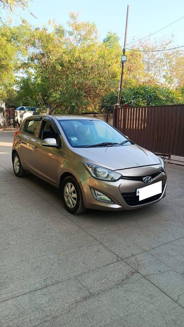 https://images10.gaadi.com/usedcar_image/4358345/original/processed_9e4bfeafe0b707bf54ac70c63bf1ab6c.jpg?imwidth=6400