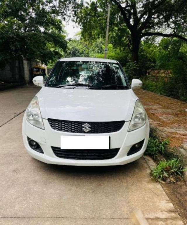 https://images10.gaadi.com/usedcar_image/4358364/original/874d0cb46e8c2ff41a83486892d6a71f.jpeg?imwidth=6400