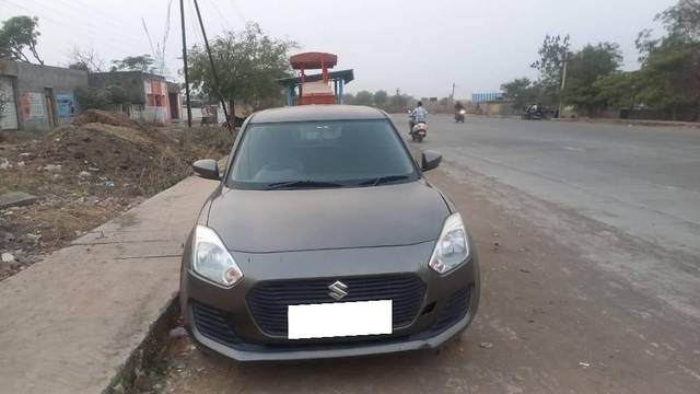 https://images10.gaadi.com/usedcar_image/4358375/original/processed_c862f305-efcd-4517-b554-feed559f2b87.jpg?imwidth=6401