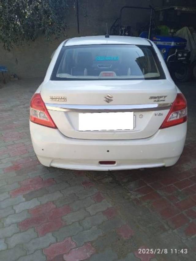 https://images10.gaadi.com/usedcar_image/4358414/original/processed_75547ac9-6ed7-4c0e-b557-b909ddd8fcbe.jpg?imwidth=6401