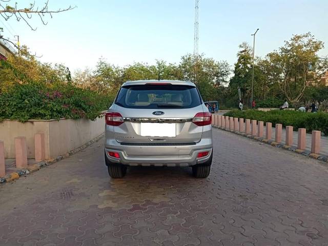 https://images10.gaadi.com/usedcar_image/4358435/original/processed_8478aba6df38d172ec76d0b5b0d3ff63.jpg?imwidth=6402