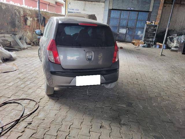 https://images10.gaadi.com/usedcar_image/4358498/original/ee498e15a88a0fda3ac6512991954b61.jpg?imwidth=6401