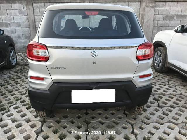 https://images10.gaadi.com/usedcar_image/4358502/original/processed_d9c65198-a6ce-4106-a5d8-cb79b11ac576.jpeg?imwidth=6401