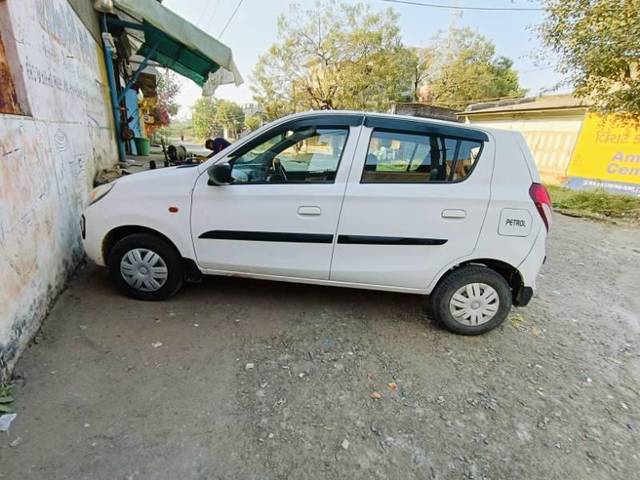 https://images10.gaadi.com/usedcar_image/4358564/original/processed_f9b23199-2f52-490d-a674-52f53ed25aff.jpg?imwidth=6401