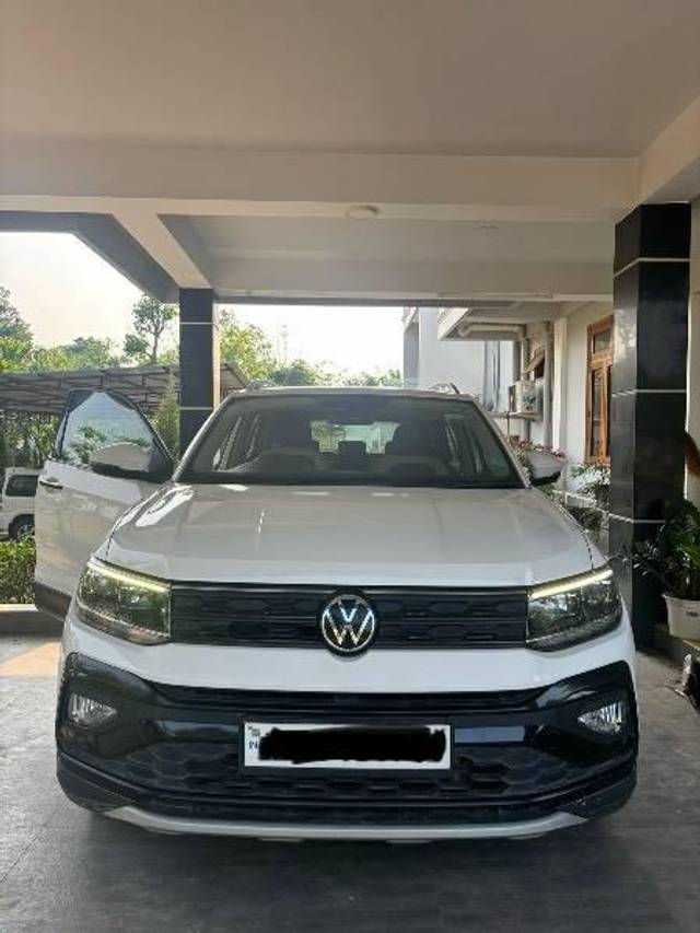 https://images10.gaadi.com/usedcar_image/4358839/original/processed_40741fee-ed16-47eb-b768-6d4f298407c9.jpeg?imwidth=6402