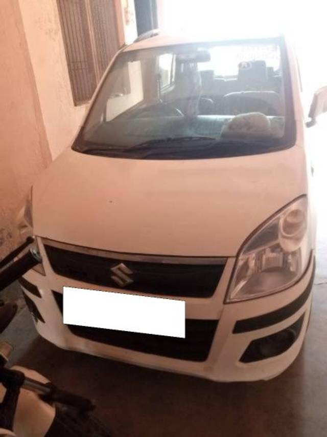 https://images10.gaadi.com/usedcar_image/4358853/original/processed_5f75e5f0-9122-4123-a188-c03f98e9c5a8.jpg?imwidth=6400