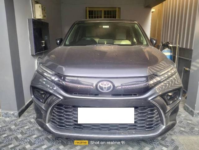 https://images10.gaadi.com/usedcar_image/4358898/original/processed_a24f8468-d6c3-495f-a452-211dfdd9d792.jpg?imwidth=6402