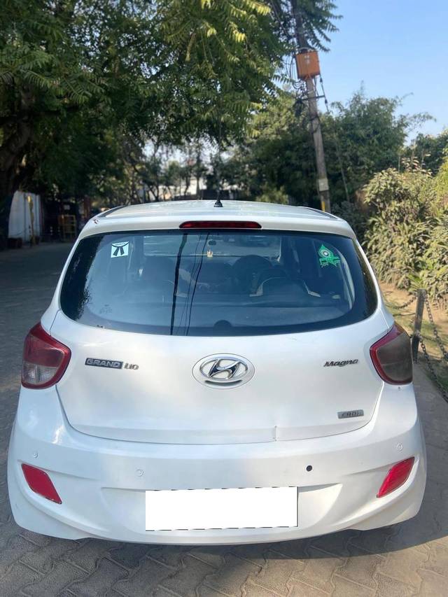 https://images10.gaadi.com/usedcar_image/4358920/original/processed_0399099d7b27c533f829ae5a5e67cd4f.jpg?imwidth=6401