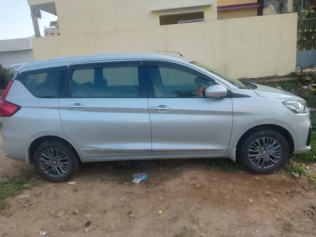 https://images10.gaadi.com/usedcar_image/4358954/original/1f505aeae557035ecf2414e80fd8f011.jpg?imwidth=6400