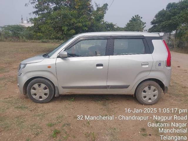 https://images10.gaadi.com/usedcar_image/4358963/original/processed_2b220067-d25a-446a-9898-680812ca3abe.jpg?imwidth=6400