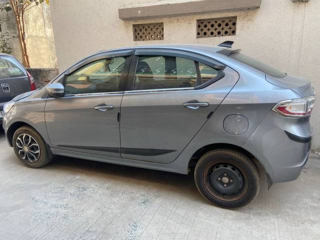 https://images10.gaadi.com/usedcar_image/4358995/original/22143650a3e6aac5775a46ee503779b8.jpg?imwidth=6400