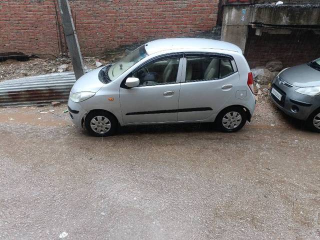 https://images10.gaadi.com/usedcar_image/4359008/original/7a09d8168482ea0fd8d83f031b1e7d32.jpg?imwidth=6401