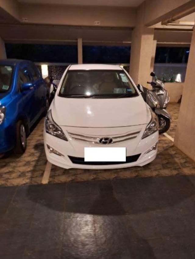 https://images10.gaadi.com/usedcar_image/4359125/original/processed_894633ed-e545-4062-b04d-b31ea8fed1fc.jpg?imwidth=6400