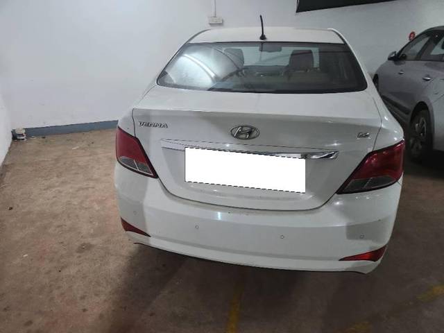 https://images10.gaadi.com/usedcar_image/4359201/original/processed_a9442041-3dab-4732-9e4c-57a1cc56c172.jpg?imwidth=6401