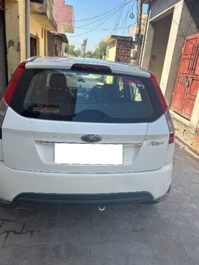 https://images10.gaadi.com/usedcar_image/4359208/original/processed_701ecccd-bb2e-4743-8fe4-3b6041e3026e.jpeg?imwidth=6400