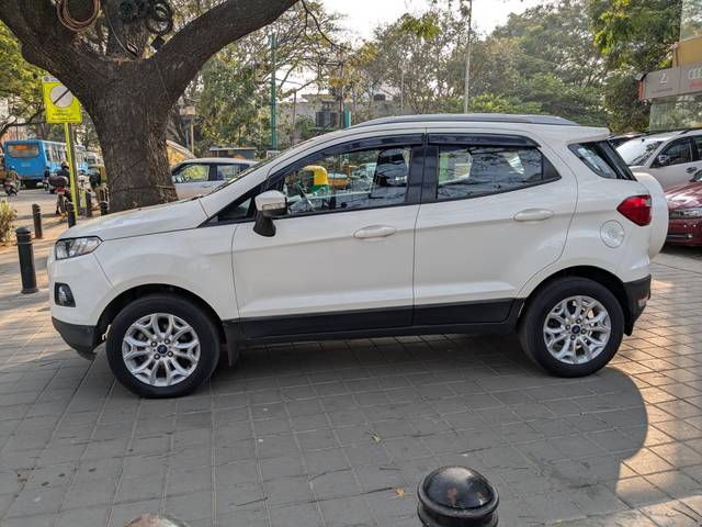 https://images10.gaadi.com/usedcar_image/4359210/original/processed_bc369e9a32ca5fc1358f6c765fba0c84.jpg?imwidth=6402