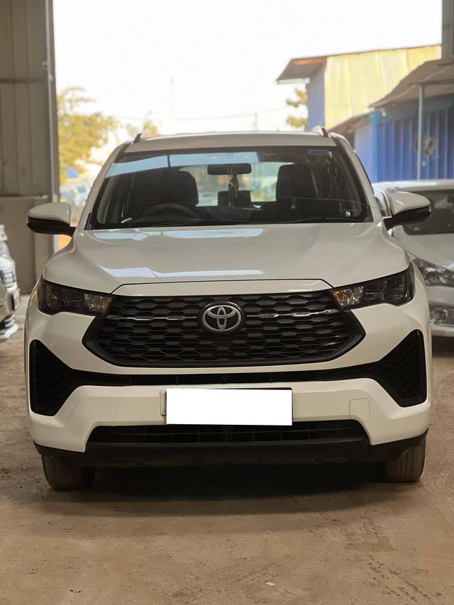 https://images10.gaadi.com/usedcar_image/4359240/original/processed_9901b0773147674c69ef899ce78243c9.jpg?imwidth=6400