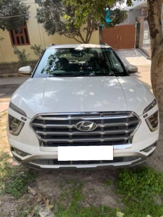 https://images10.gaadi.com/usedcar_image/4359248/original/processed_f5fa0026-d7c5-4b55-b831-971fcf8c276d.jpg?imwidth=6400