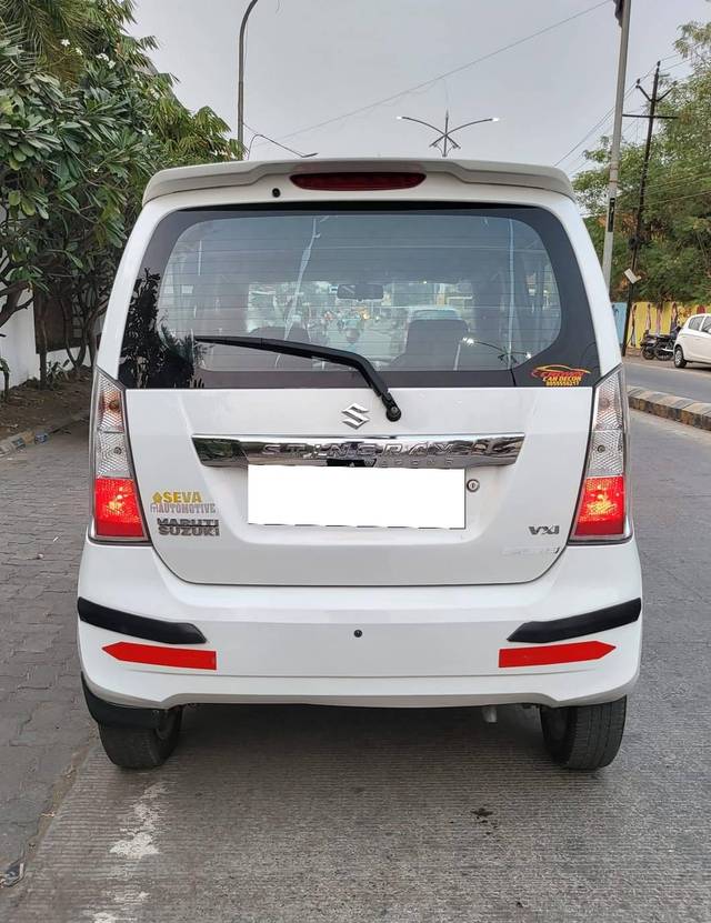 https://images10.gaadi.com/usedcar_image/4359265/original/processed_86688054594d240ffa121298aa86be81.jpg?imwidth=6402