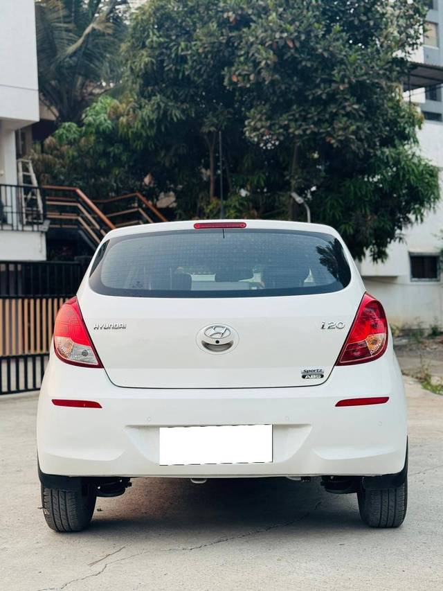 https://images10.gaadi.com/usedcar_image/4359291/original/processed_625c95ca1aee84fee42b1930e2a02cc5.jpg?imwidth=6402