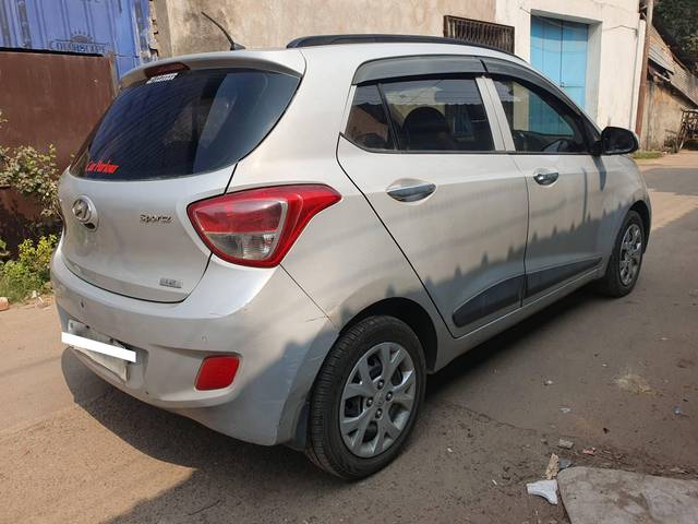 https://images10.gaadi.com/usedcar_image/4359329/original/processed_0fe4213c801bbf0fb0ceaf4d10277b1b.jpg?imwidth=6401