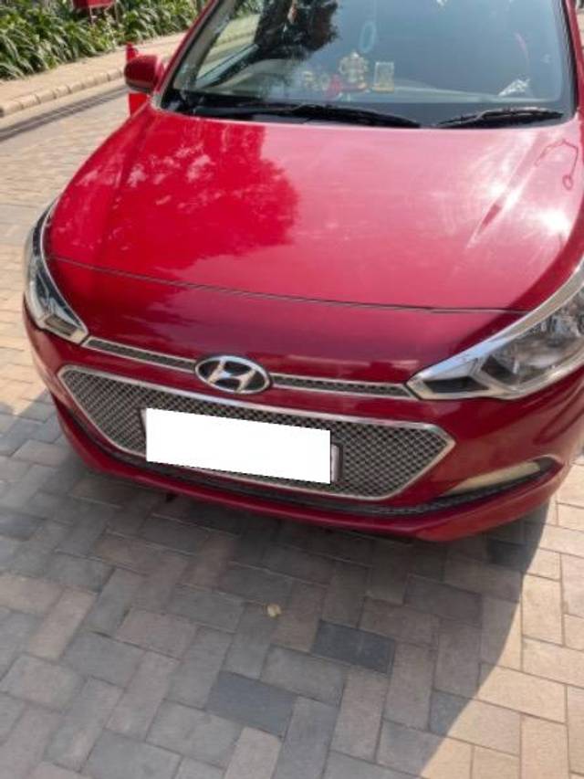 https://images10.gaadi.com/usedcar_image/4359393/original/processed_00d1a82b-715e-4326-979d-6b952c77b200.jpg?imwidth=6400