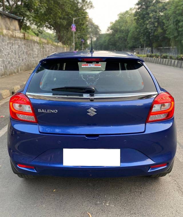 https://images10.gaadi.com/usedcar_image/4359394/original/processed_64936bbd8ab00f19764218e0e6c4d93c.jpg?imwidth=6402