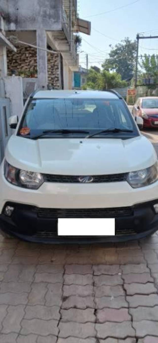 https://images10.gaadi.com/usedcar_image/4359414/original/processed_8e0fe3aa-03a7-48c8-b99a-046f83df2a81.jpg?imwidth=6402