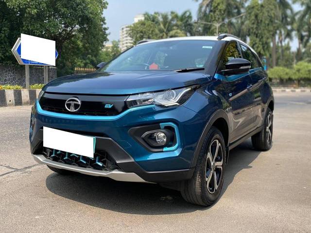 https://images10.gaadi.com/usedcar_image/4359435/original/processed_3141408aa8ecafa98ec3d7b7f7b07c2e.jpg?imwidth=6400