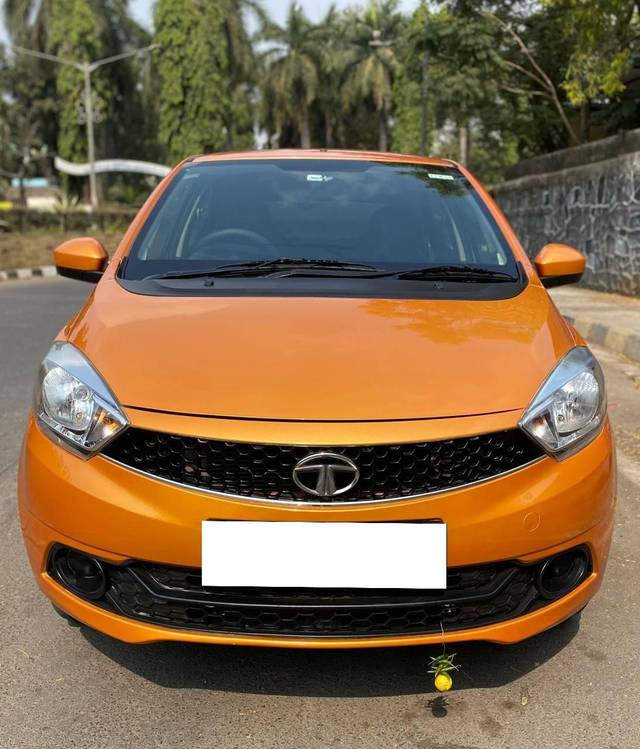 https://images10.gaadi.com/usedcar_image/4359442/original/processed_c0ac242855f19897b3412a9958ff8e10.jpg?imwidth=6401