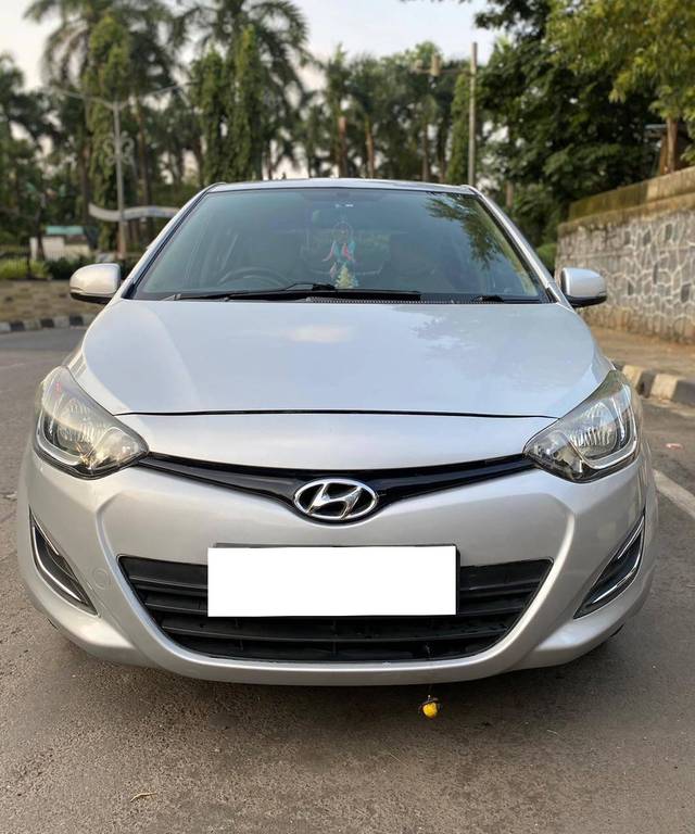 https://images10.gaadi.com/usedcar_image/4359450/original/processed_d8c5fade3c6da4657b778fc8e8cc47a7.jpg?imwidth=6401