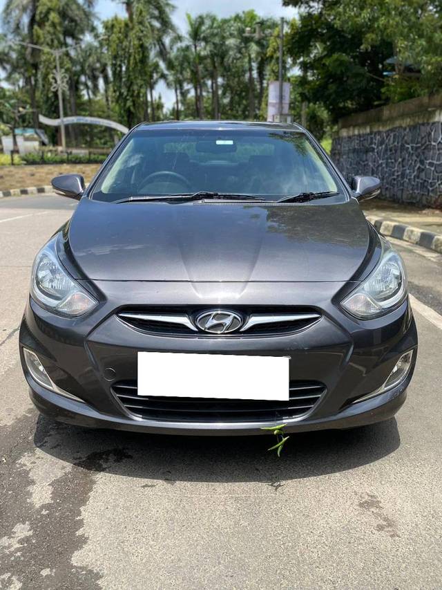 https://images10.gaadi.com/usedcar_image/4359480/original/processed_6bf72789eb27c5358ea54b74948479ec.jpg?imwidth=6401