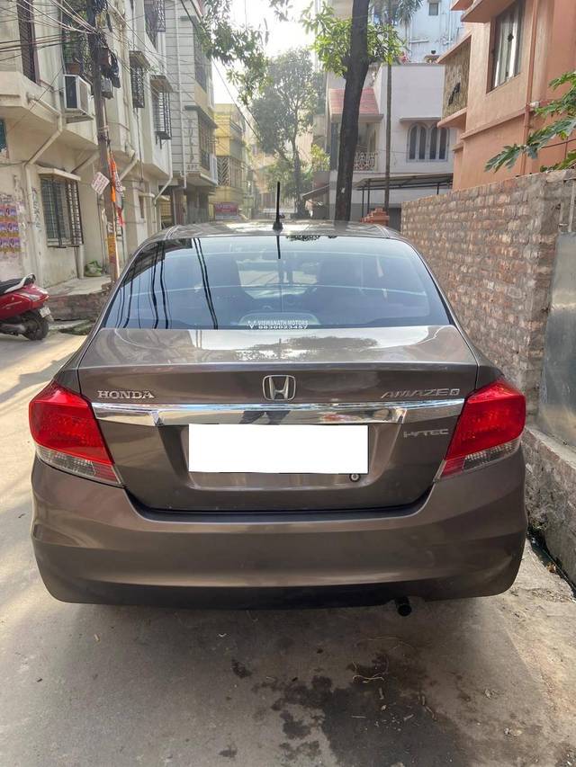 https://images10.gaadi.com/usedcar_image/4359525/original/processed_dc7f7e9a3b143321b8d10461ea4d8193.jpg?imwidth=6402