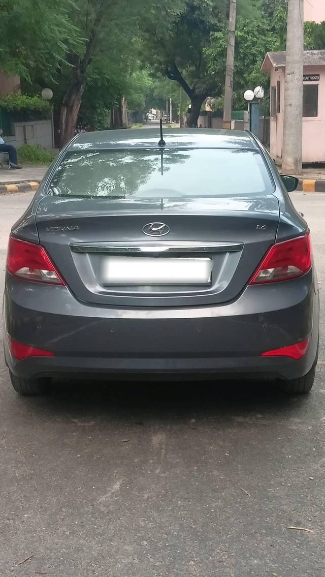 https://images10.gaadi.com/usedcar_image/4359530/original/processed_3898104f424825ae15d11fc797336e8b.jpeg?imwidth=6401