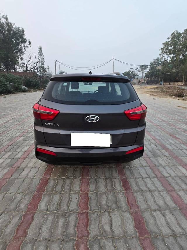 https://images10.gaadi.com/usedcar_image/4359589/original/processed_558c7f3ced926f9e793728a870b7453f.jpg?imwidth=6402