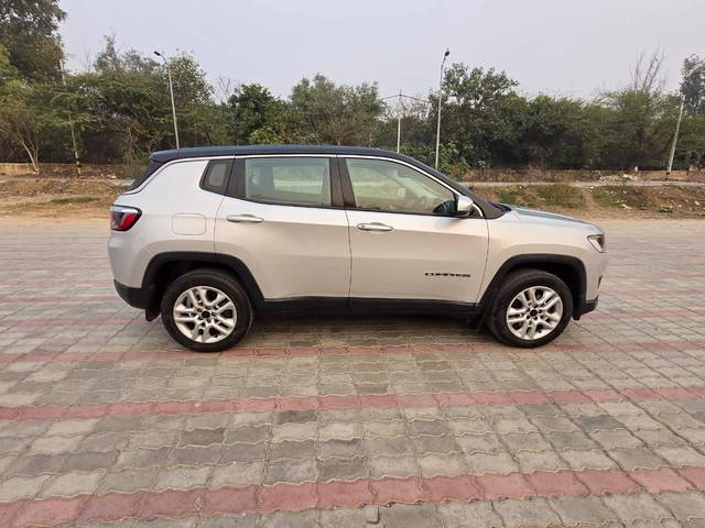 https://images10.gaadi.com/usedcar_image/4359598/original/processed_608058533b5d5083f2ecce380097bd27.jpg?imwidth=6401