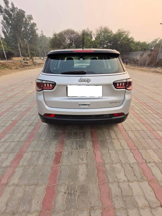 https://images10.gaadi.com/usedcar_image/4359598/original/processed_8f6217ba44d23b3d5a03afabd4e94d53.jpg?imwidth=6402