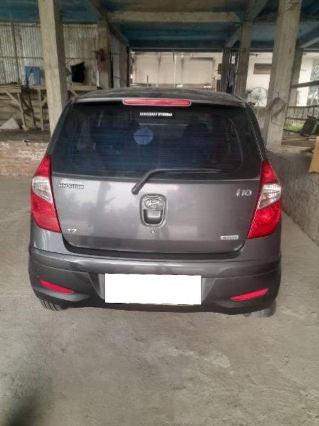 https://images10.gaadi.com/usedcar_image/4359602/original/processed_bb708736-9b6d-49e8-b201-524f4ff753e8.jpg?imwidth=6400