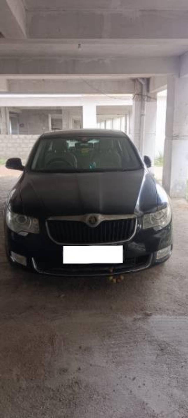 https://images10.gaadi.com/usedcar_image/4359627/original/processed_4dfebf1c-0c1c-4ae7-8c09-e28359441398.jpeg?imwidth=6400