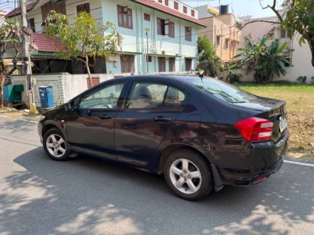 https://images10.gaadi.com/usedcar_image/4359652/original/3dcdae4cd70d7be7352dd8fc0e482f21.jpeg?imwidth=6401