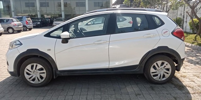 Second-hand 2017 Honda WR-V i-VTEC S for sale in Nagpur-3