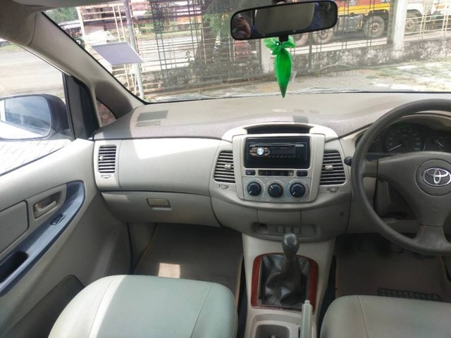 Second-hand 2012 Toyota Innova 2.5 G (Diesel) 7 Seater for sale in Nagpur-6